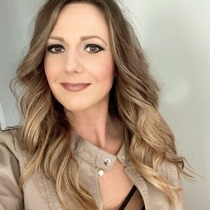 Meet your Posher, Mitzi